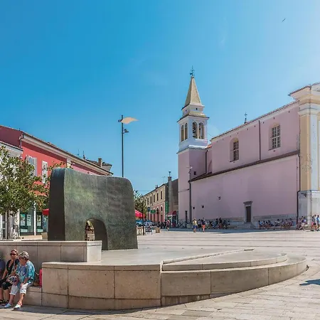 Gorgeous In With Kitchen Apartment Porec