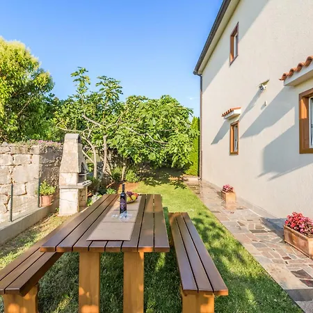 Gorgeous In With Kitchen * Porec
